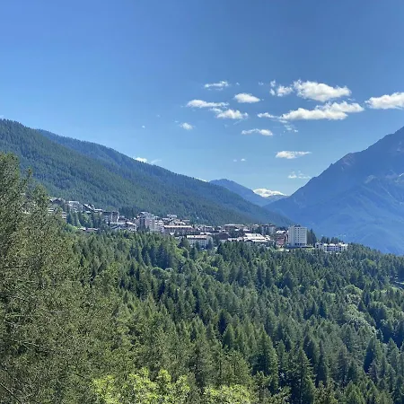 Clotes Modern Apartment, 50m From Slopes - Sleeps 6-8, 2 Bath - Sauzeholiday Appartement Oulx