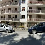 アパート Clotes Modern Apartment, 50m From Slopes - Sleeps 6-8, 2 Bath - Sauzeholiday Oulx