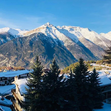 Clotes Modern Apartment, 50m From Slopes - Sleeps 6-8, 2 Bath - Sauzeholiday Apartment *