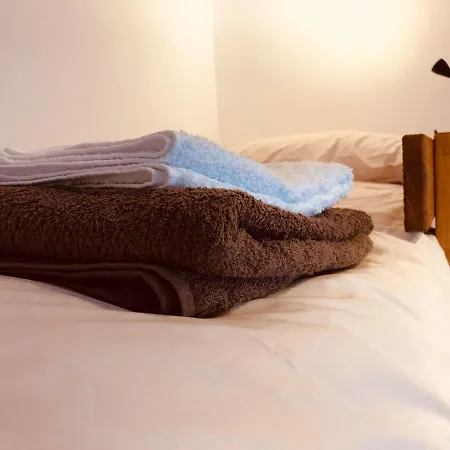 Апартаменты Clotes Modern Apartment, 50m From Slopes - Sleeps 6-8, 2 Bath - Sauzeholiday *