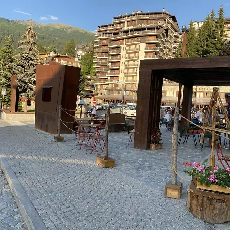 Clotes Modern Apartment, 50m From Slopes - Sleeps 6-8, 2 Bath - Sauzeholiday * Sauze D'Oulx