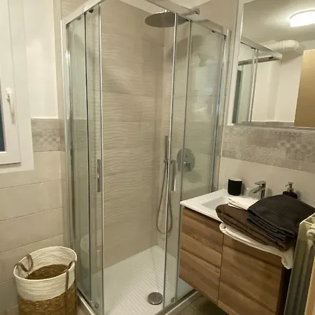 Clotes Modern Apartment, 50m From Slopes - Sleeps 6-8, 2 Bath - Sauzeholiday * Саузе-д'Ульс