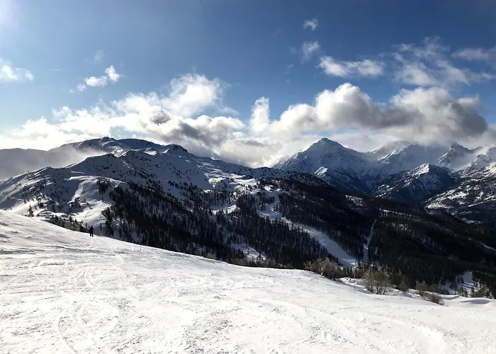 Apartamento Clotes Modern Apartment, 50m From Slopes - Sleeps 6-8, 2 Bath - Sauzeholiday *