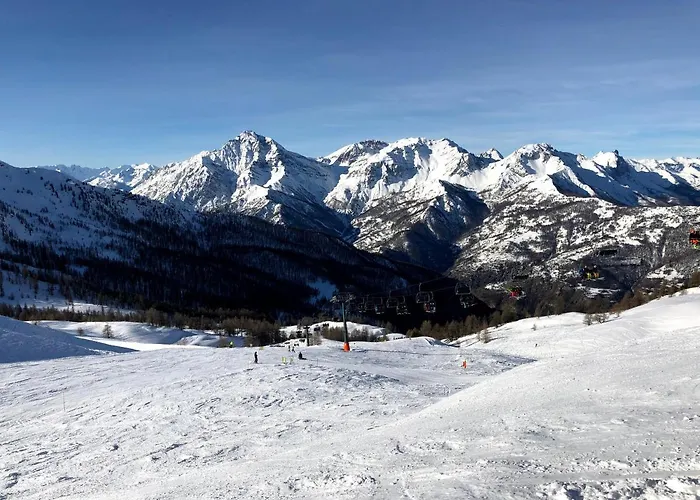 Apartamento Clotes Modern Apartment, 50m From Slopes - Sleeps 6-8, 2 Bath - Sauzeholiday *